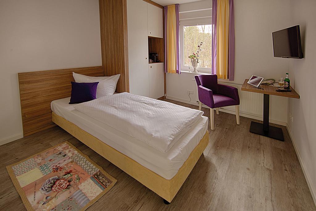 Landaroma Hotel Bestensee Bagian luar foto